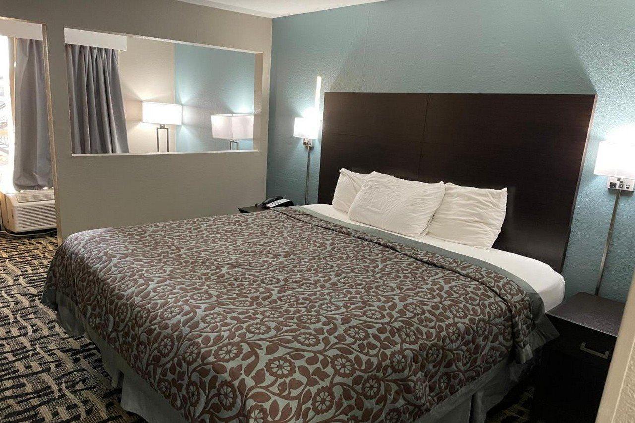 Days Inn & Suites By Wyndham Collierville Germantown Area Exteriör bild