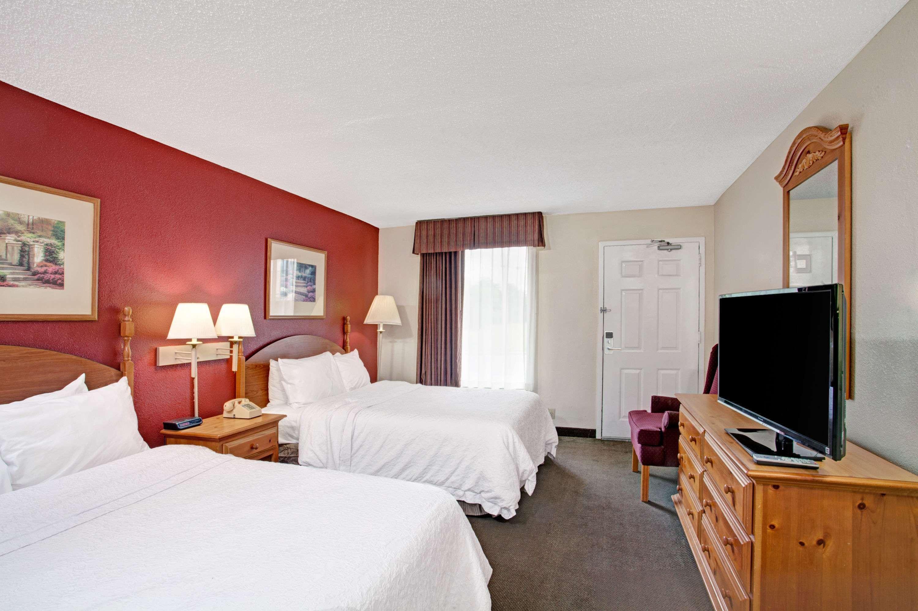 Days Inn & Suites By Wyndham Collierville Germantown Area Exteriör bild