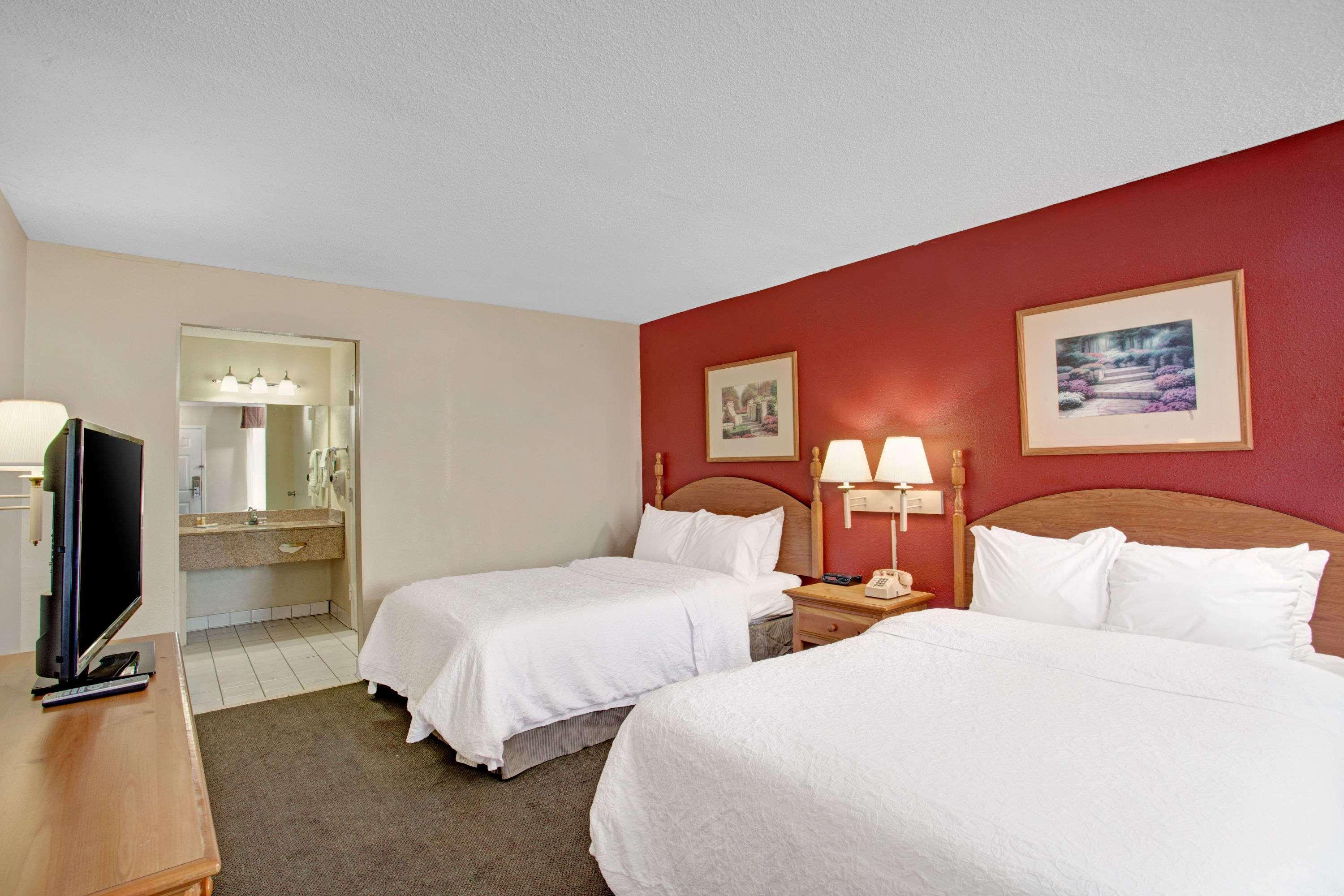 Days Inn & Suites By Wyndham Collierville Germantown Area Exteriör bild