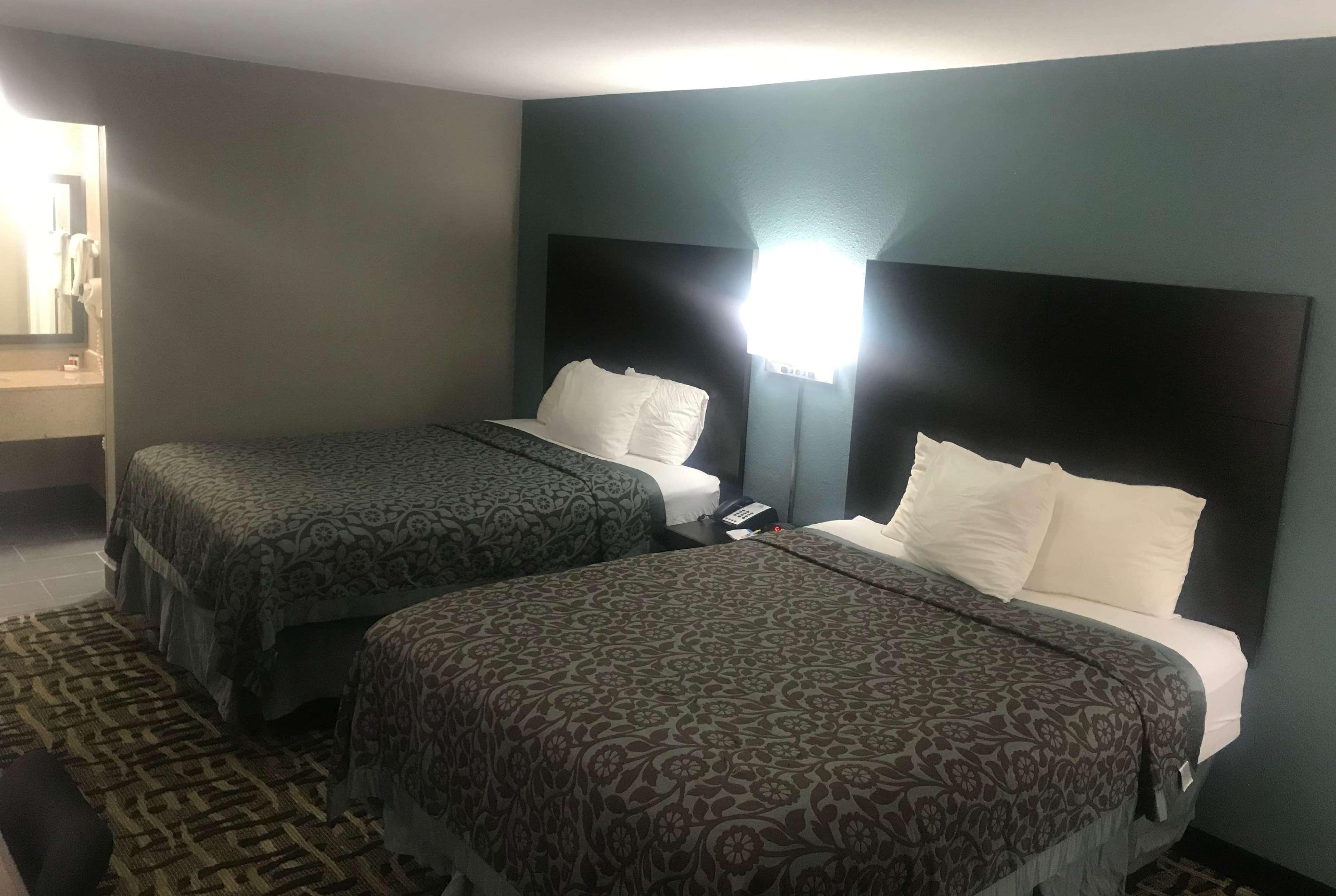 Days Inn & Suites By Wyndham Collierville Germantown Area Exteriör bild