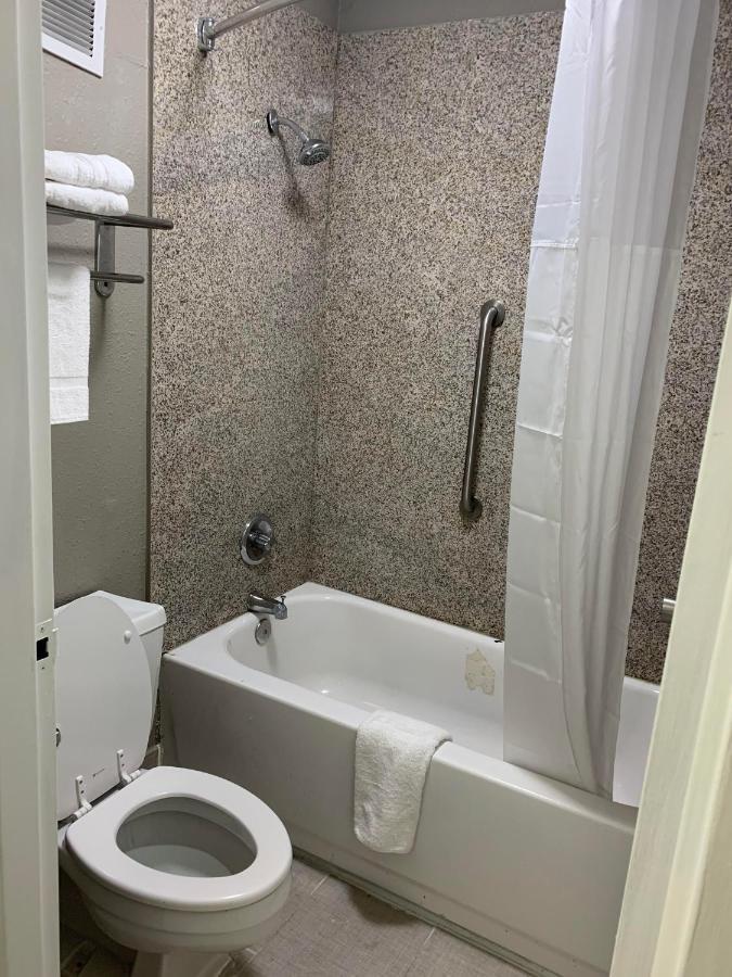 Days Inn & Suites By Wyndham Collierville Germantown Area Exteriör bild
