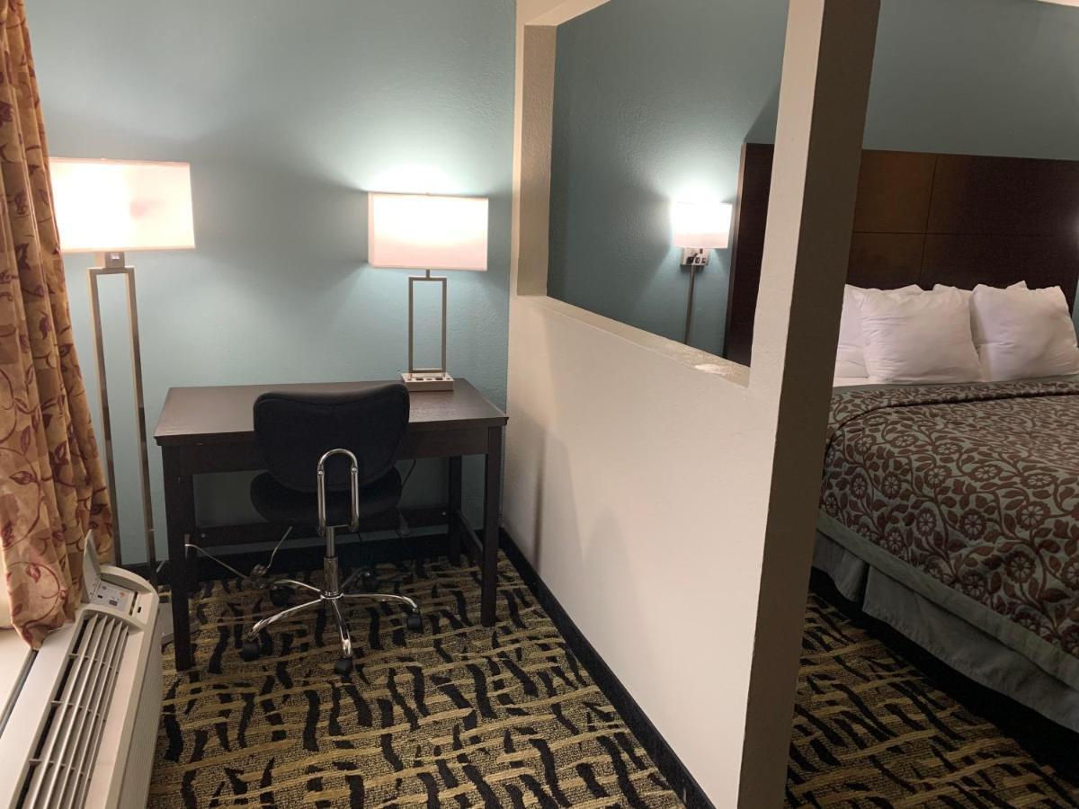 Days Inn & Suites By Wyndham Collierville Germantown Area Exteriör bild